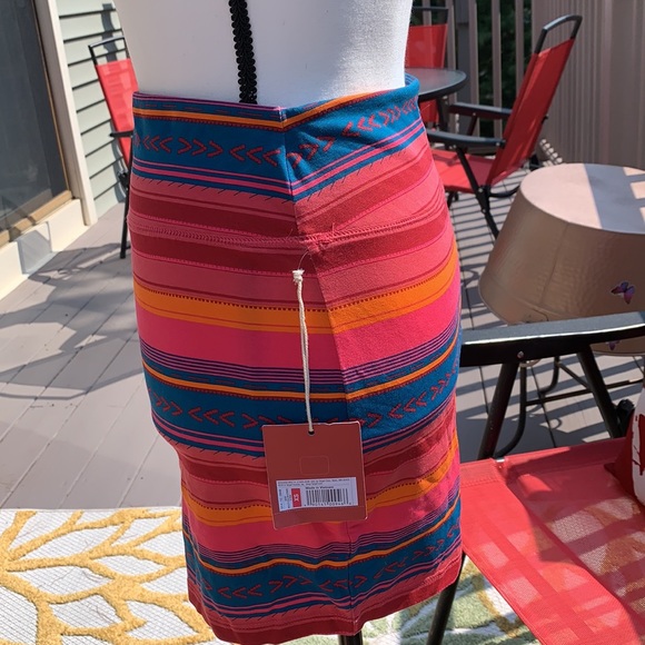 Skirt - Picture 2 of 3